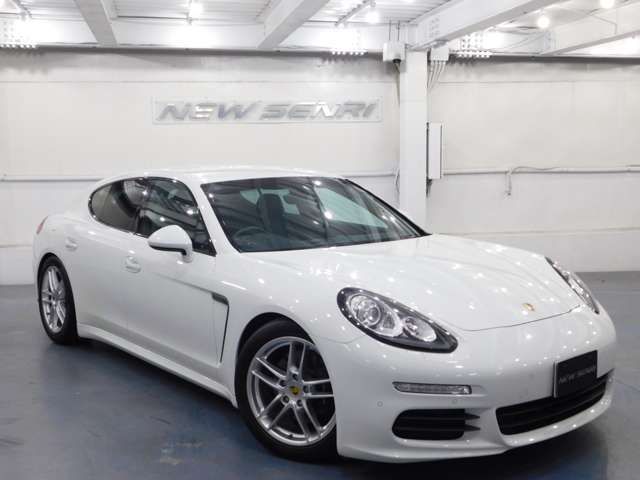 PORSCHE PORSCHE PANAMERA 2015