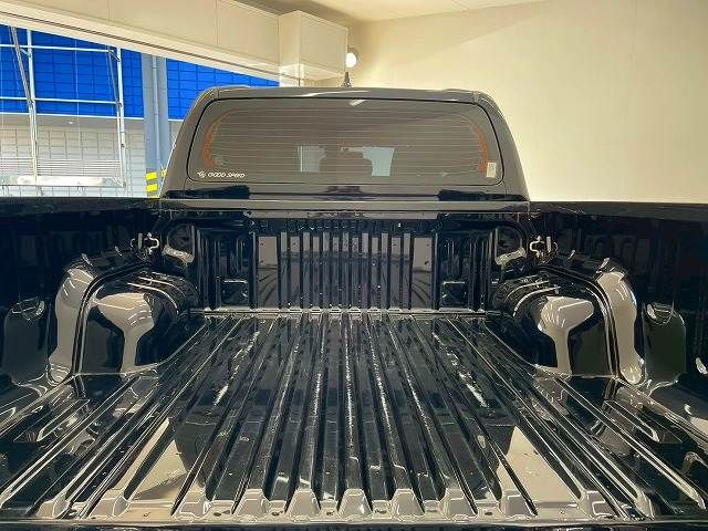 TOYOTA HILUX 4WD 2023