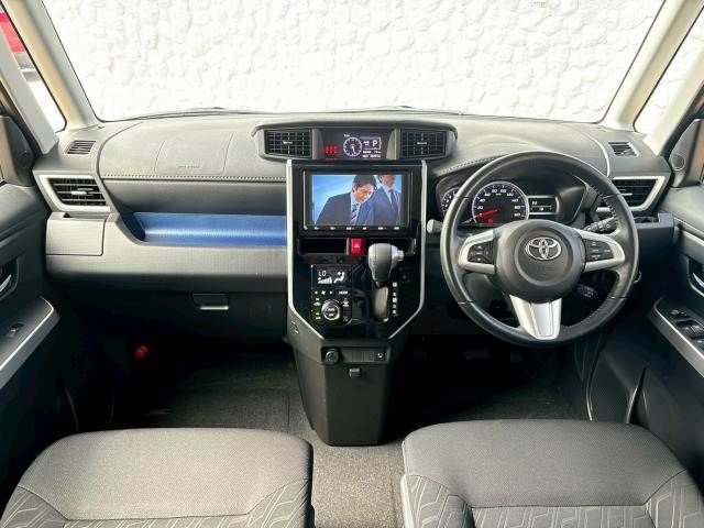 TOYOTA ROOMY 2018