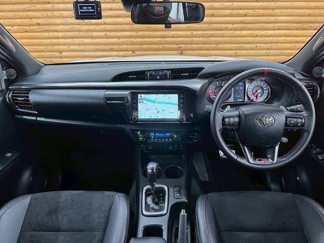 TOYOTA HILUX 4WD 2023