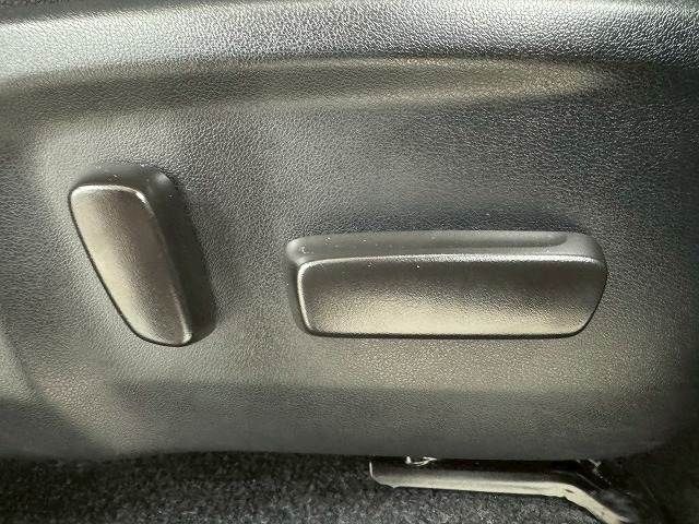 TOYOTA HILUX 4WD 2023