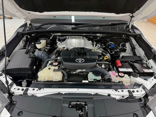 TOYOTA HILUX 4WD 2023