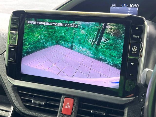 TOYOTA VOXY HYBRID 2018