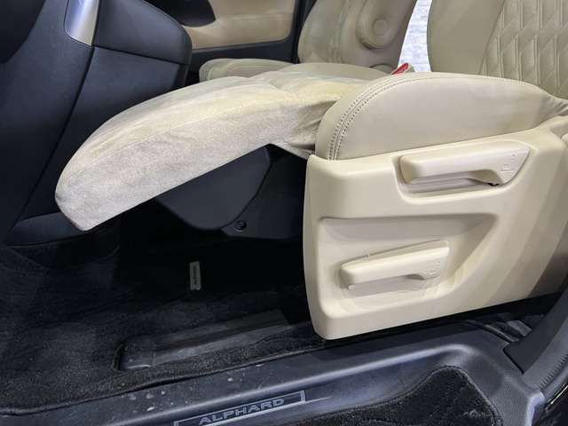 TOYOTA ALPHARD 4WD 2015