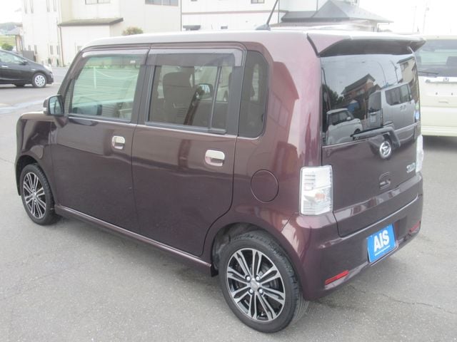 DAIHATSU MOVE CONTE CUSTOM 2016