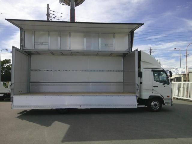 MITSUBISHI FUSOU FIGHTER 2025