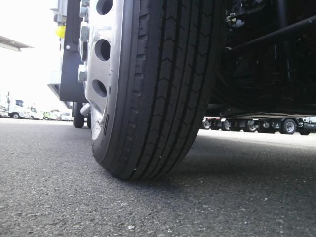 MITSUBISHI FUSOU FIGHTER 2025