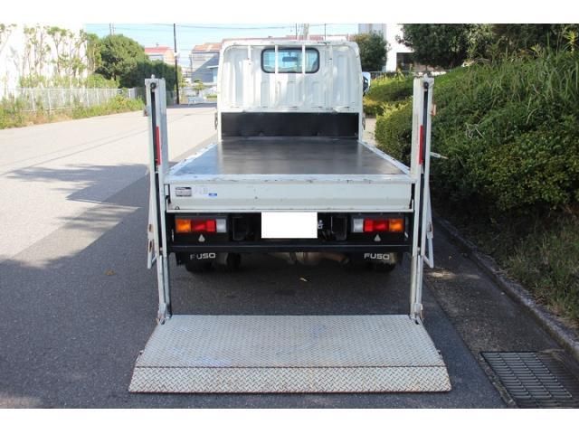 MITSUBISHI CANTER 2018