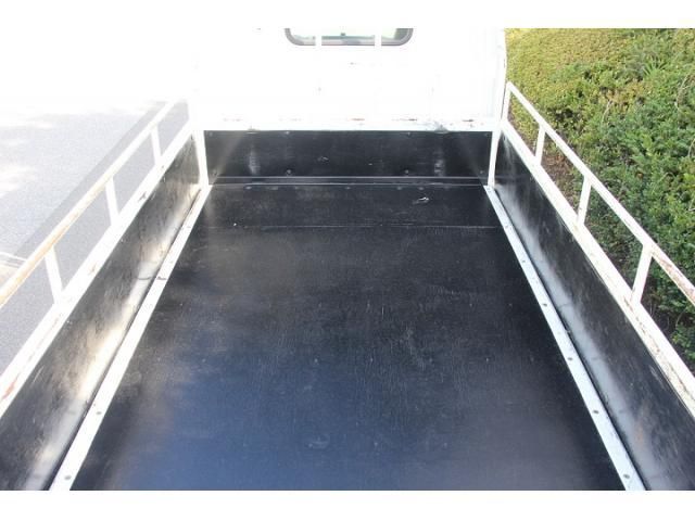 MITSUBISHI CANTER 2018