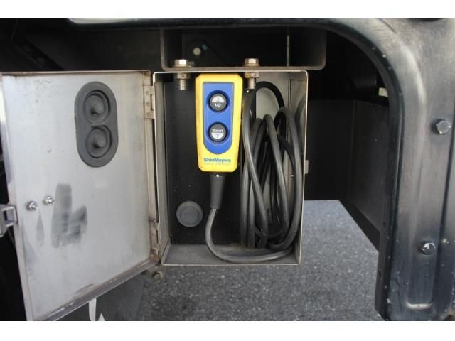 MITSUBISHI CANTER 2018