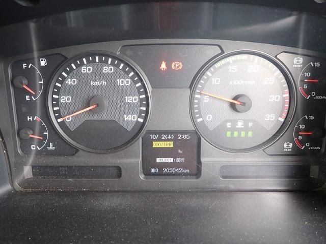 MITSUBISHI FUSOU FIGHTER 2015