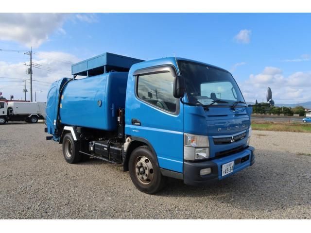 MITSUBISHI CANTER 2020