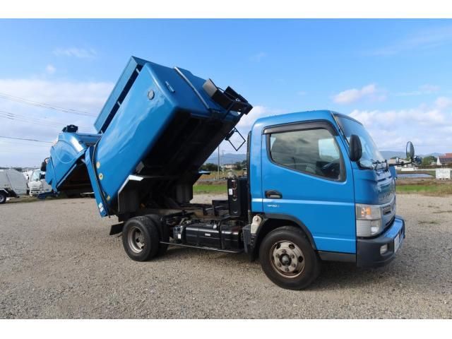 MITSUBISHI CANTER 2020