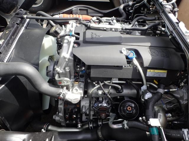 MITSUBISHI CANTER 2024