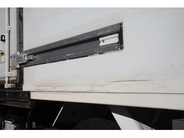 MITSUBISHI CANTER 2017