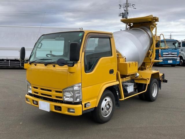ISUZU ELF 2014