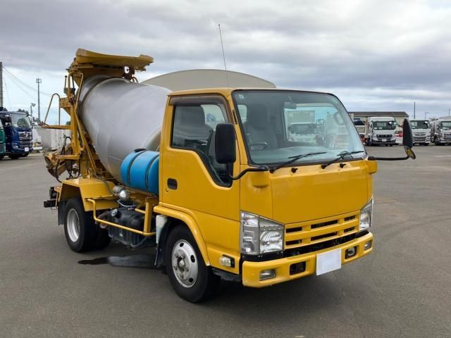 ISUZU ELF 2014