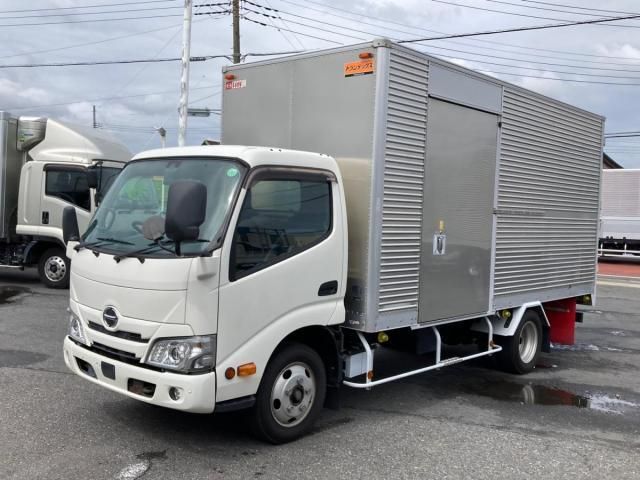 HINO DUTRO 2020
