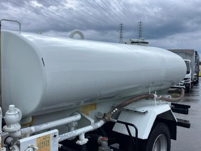 MITSUBISHI CANTER 2016