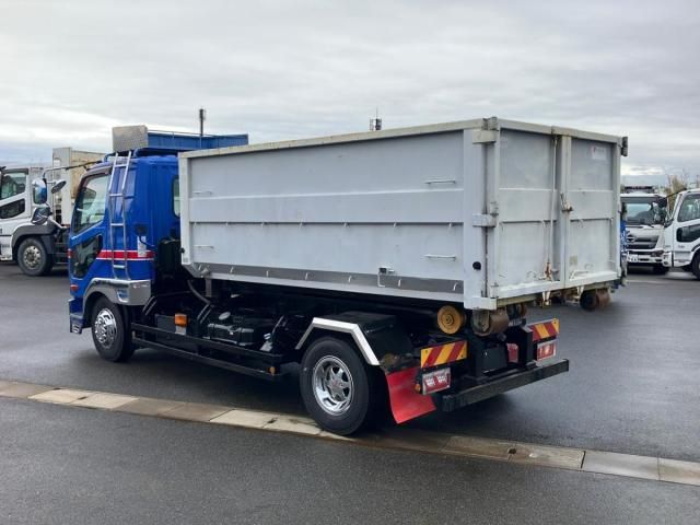 MITSUBISHI FUSOU FIGHTER 2014