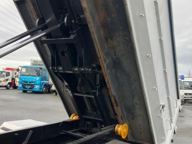 MITSUBISHI FUSOU FIGHTER 2014