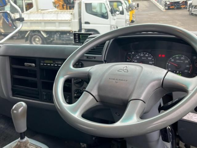 MITSUBISHI FUSOU FIGHTER 2014