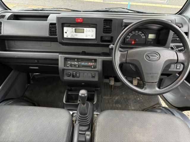 DAIHATSU HIJET truck 4WD 2016