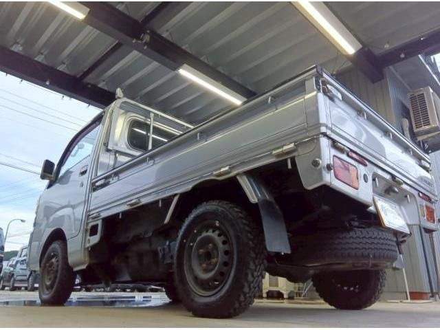 DAIHATSU HIJET truck 4WD 2016