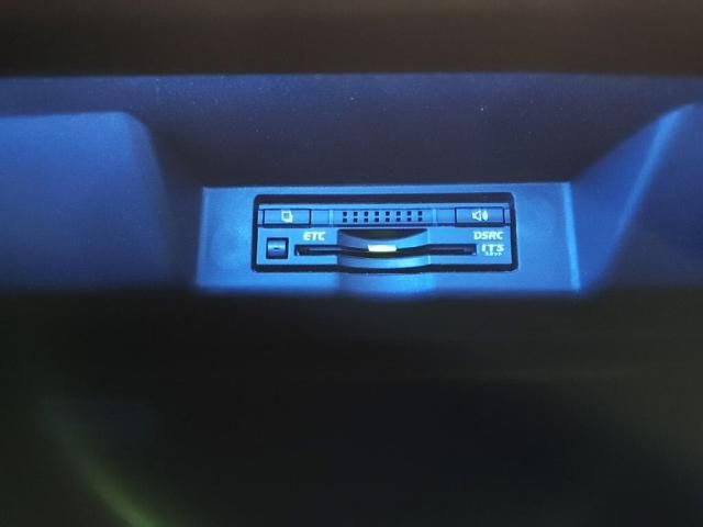 TOYOTA HARRIER HYBRID 2015