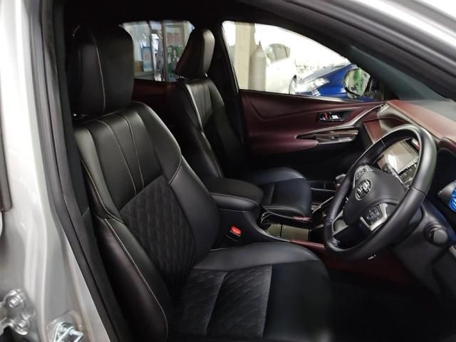 TOYOTA HARRIER HYBRID 2015