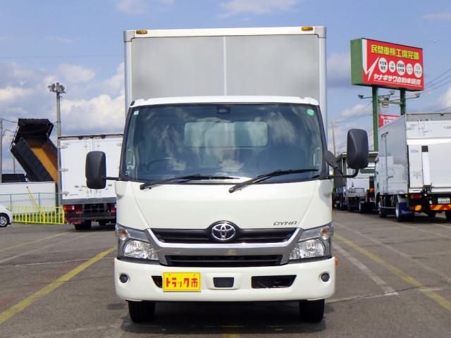 TOYOTA DYNA 2019
