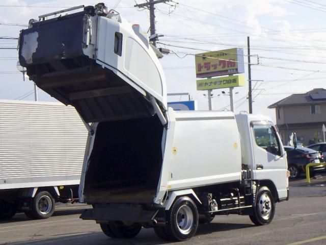 MITSUBISHI CANTER 2018