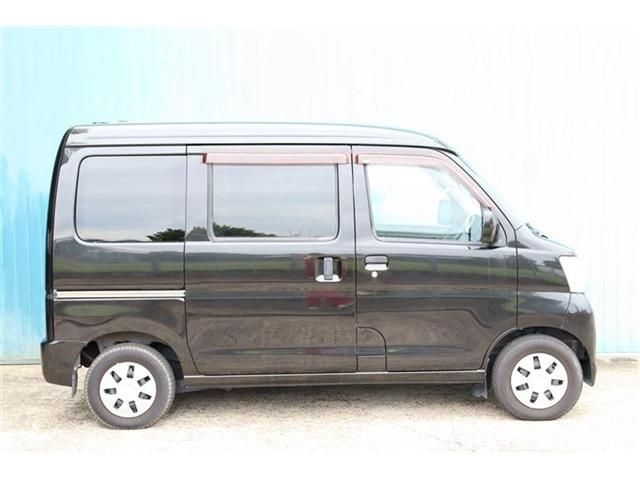 TOYOTA PIXIS van 2016