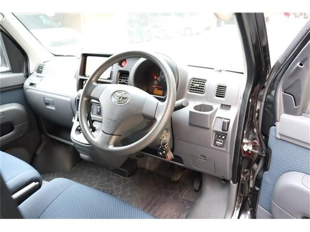 TOYOTA PIXIS van 2016