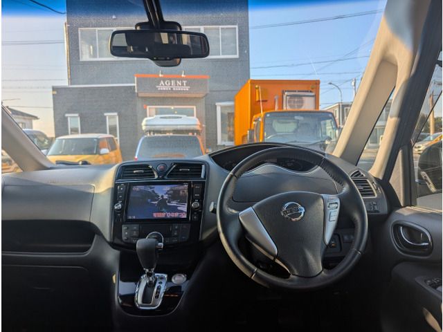 NISSAN SERENA  S-HYBRID 2015