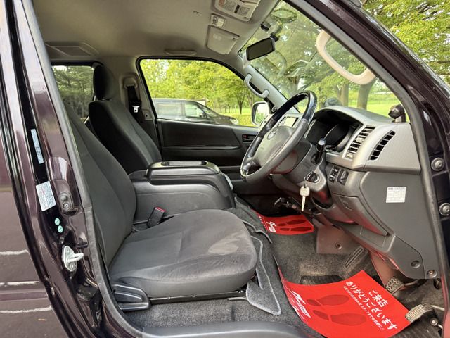 TOYOTA HIACE van 4WD 2013