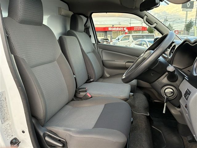 NISSAN NV350 CARAVAN 4WD 2020