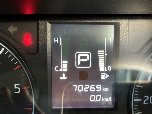 NISSAN NV350 CARAVAN 4WD 2020