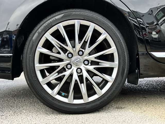 TOYOTA LEXUS HS250h 2013