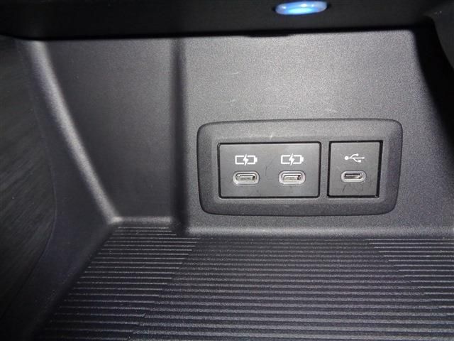 TOYOTA HARRIER 2WD 2023