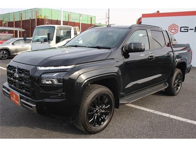 MITSUBISHI TRITON 2025