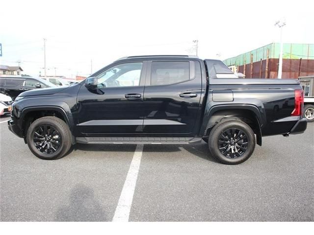 MITSUBISHI TRITON 2025