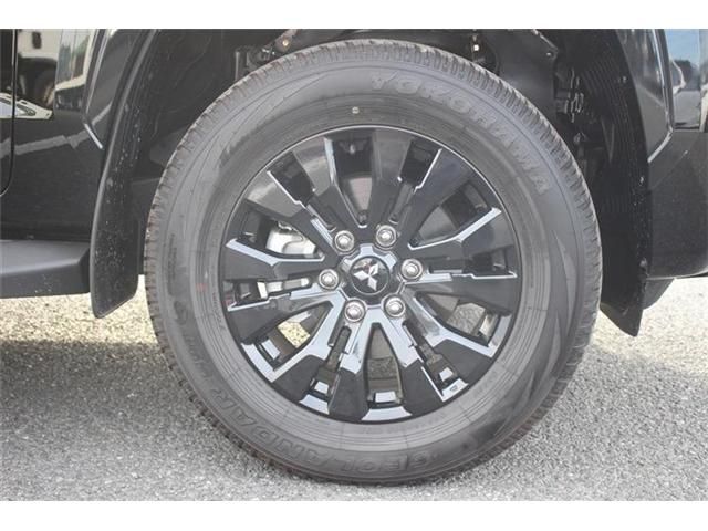 MITSUBISHI TRITON 2025