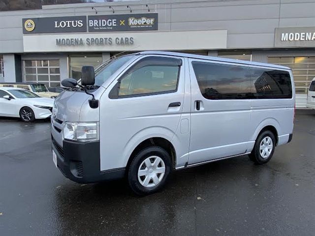 TOYOTA REGIUSACE van 4WD 2015