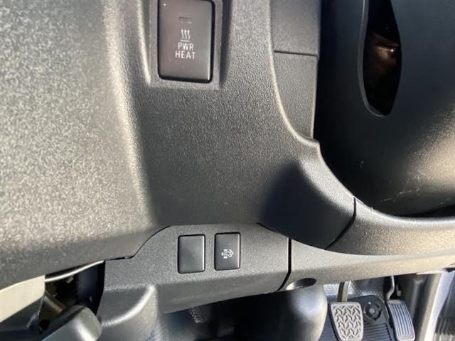 TOYOTA REGIUSACE van 4WD 2015