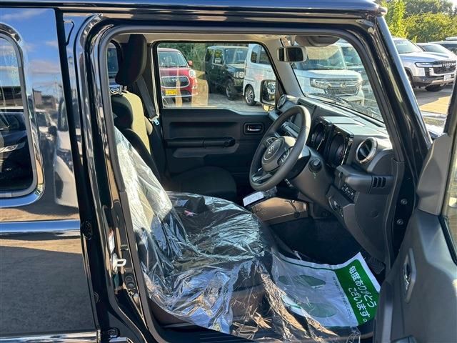 SUZUKI JIMNY NOMADE 2025