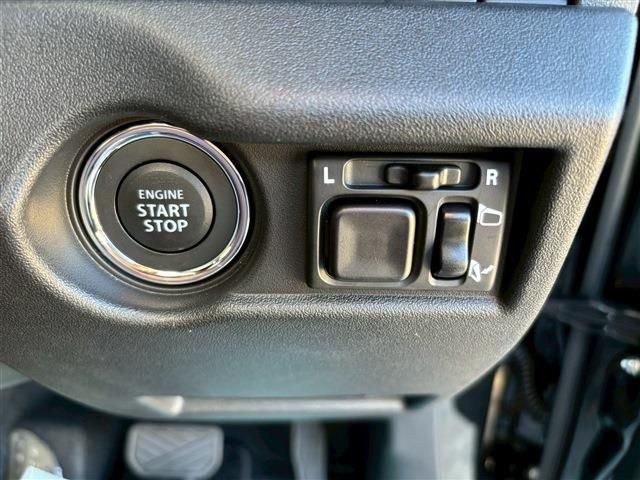 SUZUKI JIMNY NOMADE 2025