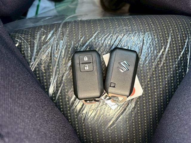 SUZUKI JIMNY NOMADE 2025