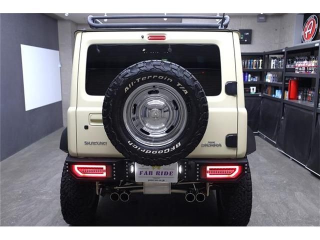 SUZUKI JIMNY SIERRA 2023