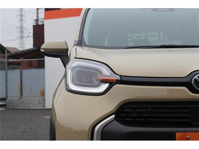 TOYOTA SIENTA HYBRID 2023